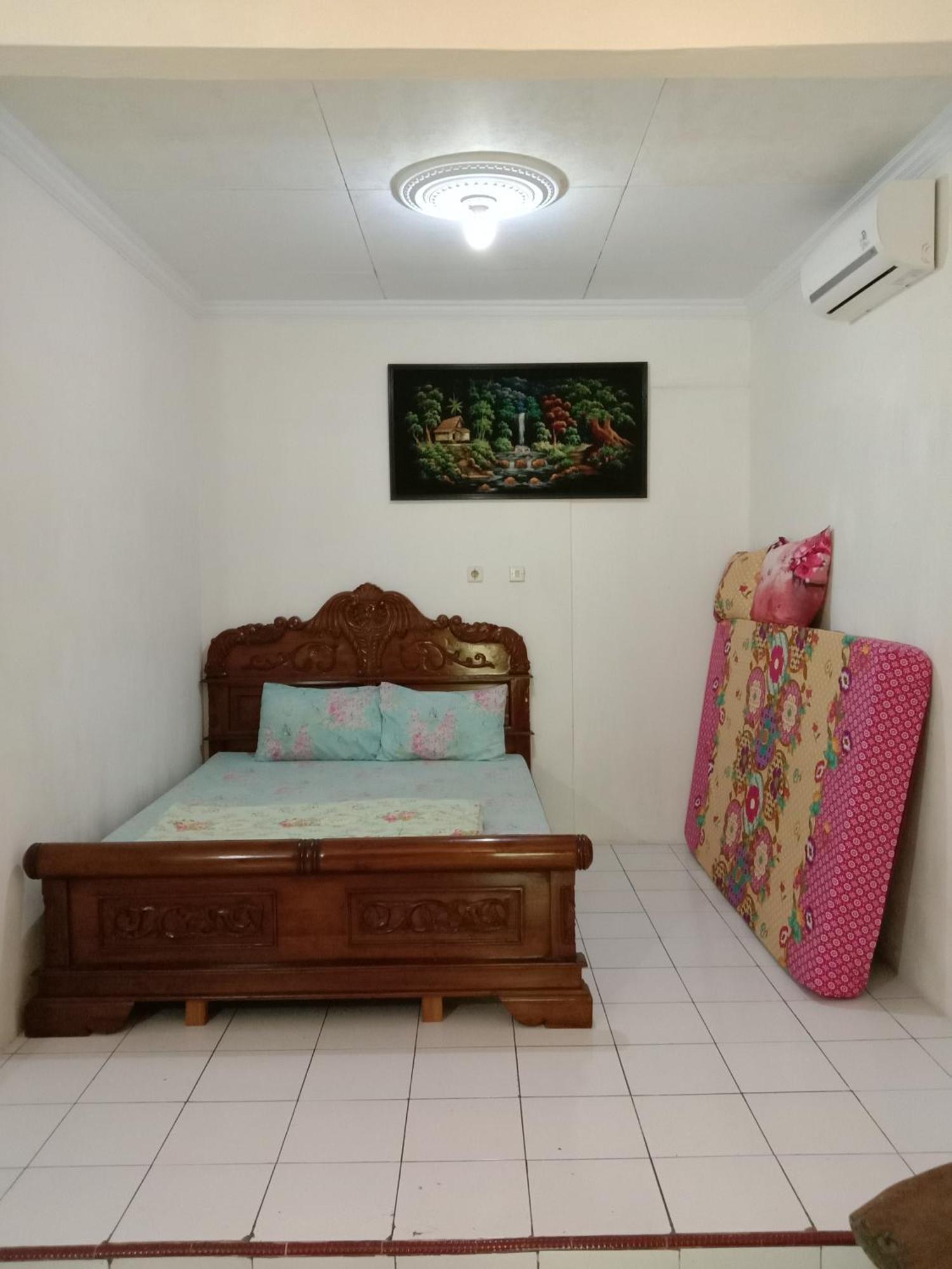 Rumah Ukhi Guest House Cebongan Exterior foto