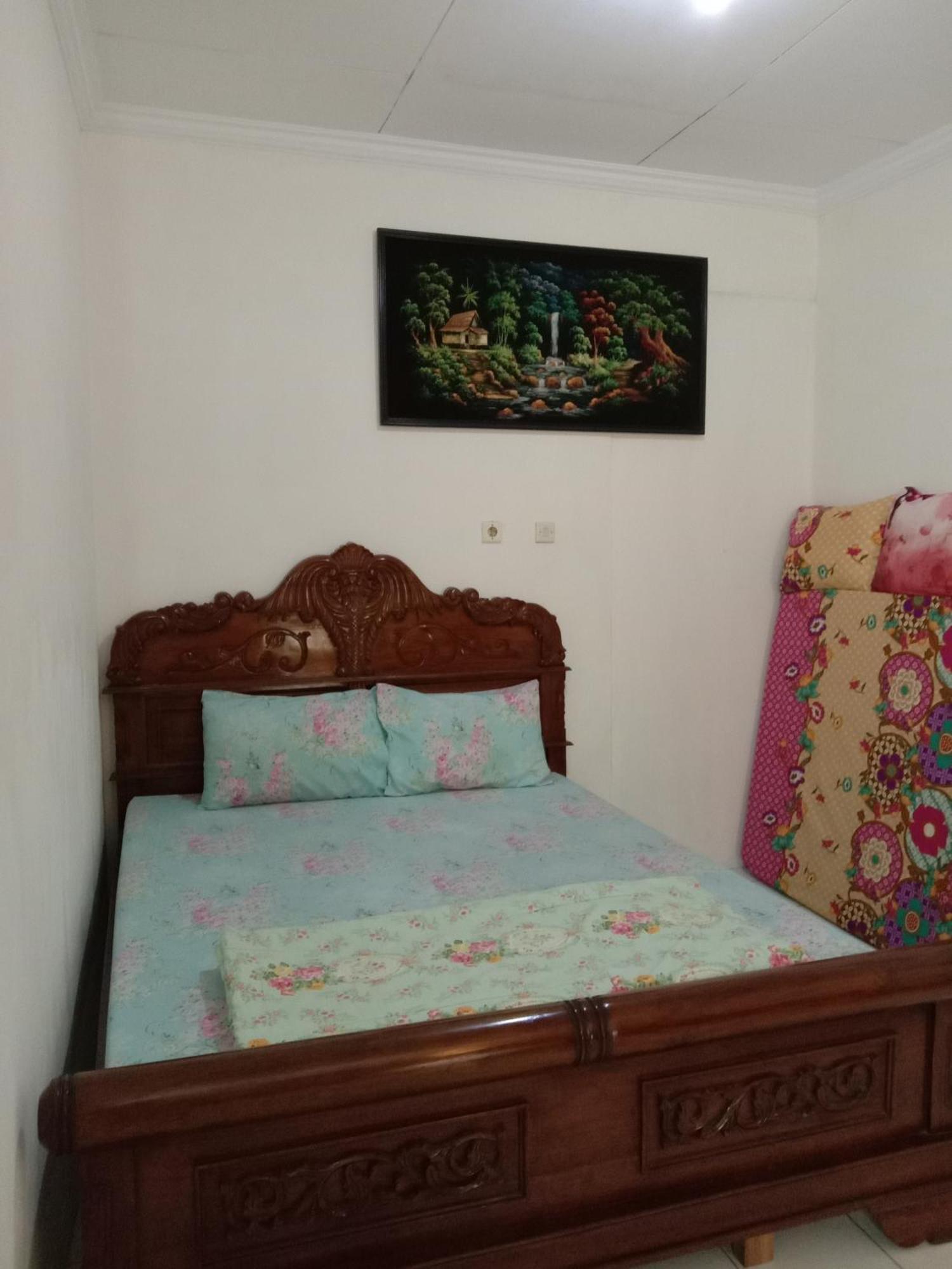 Rumah Ukhi Guest House Cebongan Exterior foto