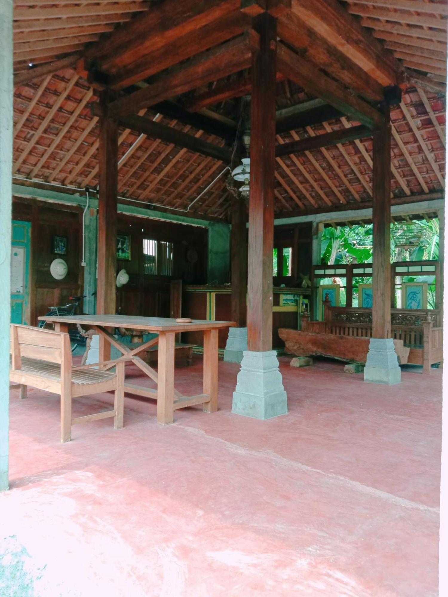 Rumah Ukhi Guest House Cebongan Exterior foto