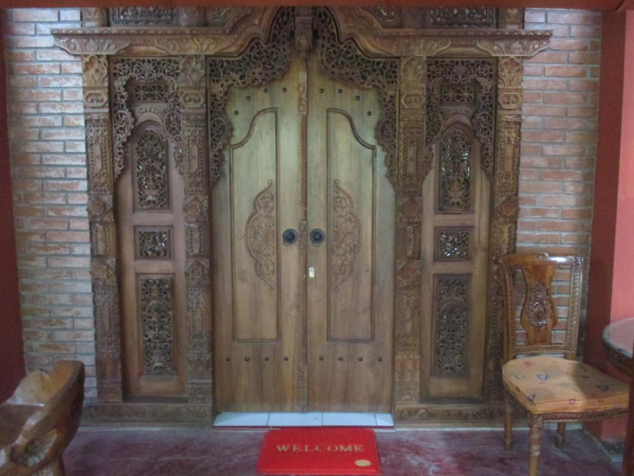 Rumah Ukhi Guest House Cebongan Exterior foto
